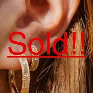 Sold! Roberto Coin Princess Diamond Huggie Mini Hoop Earrings – 18K Yellow Gold